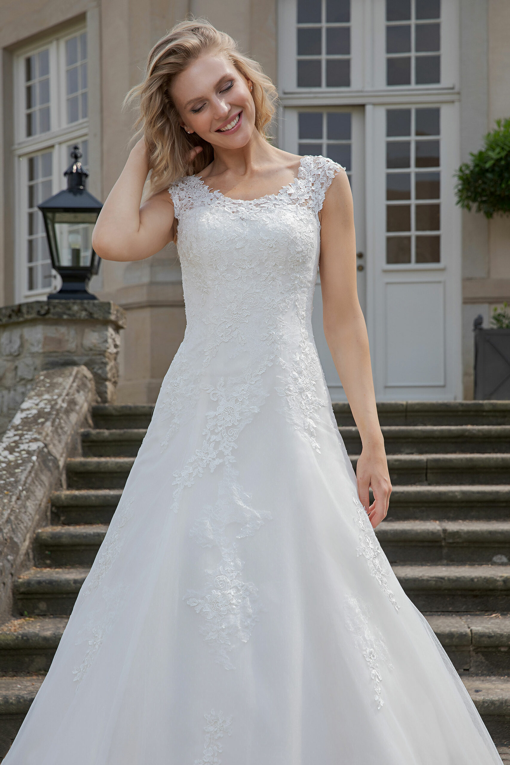 Amera Vera Kollektion 2020 Ivory Brautkleid Alamea B2026 2 Hochzeitskleid